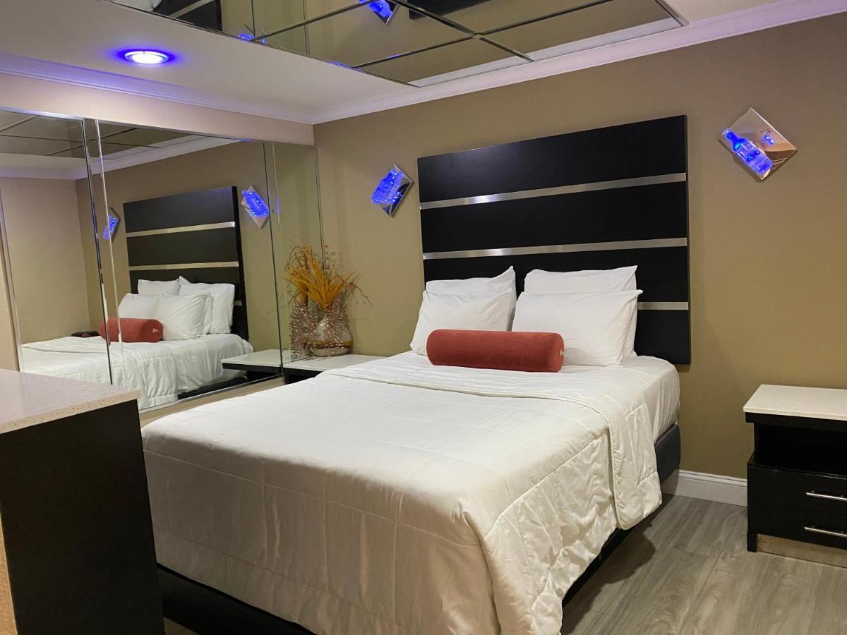 Relax Inn North Babylon ภายนอก รูปภาพ